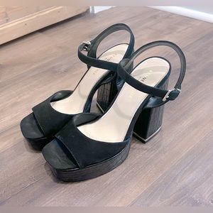 Womens Kenneth Cole New YorkDevon Platform Sandal Size 9